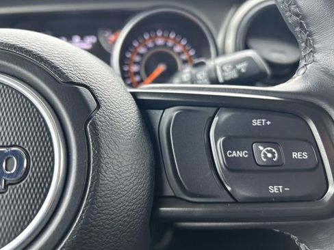 Used 2022 Jeep Wrangler Sport S image 25