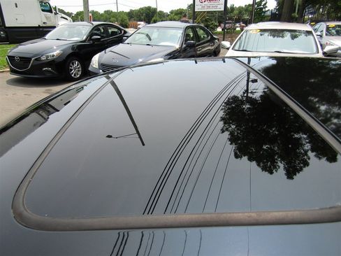 Used 2008 Acura TSX w/ Navigation FWD image 13