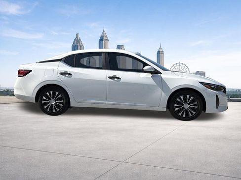 Used 2025 Nissan Sentra S FWD image 23