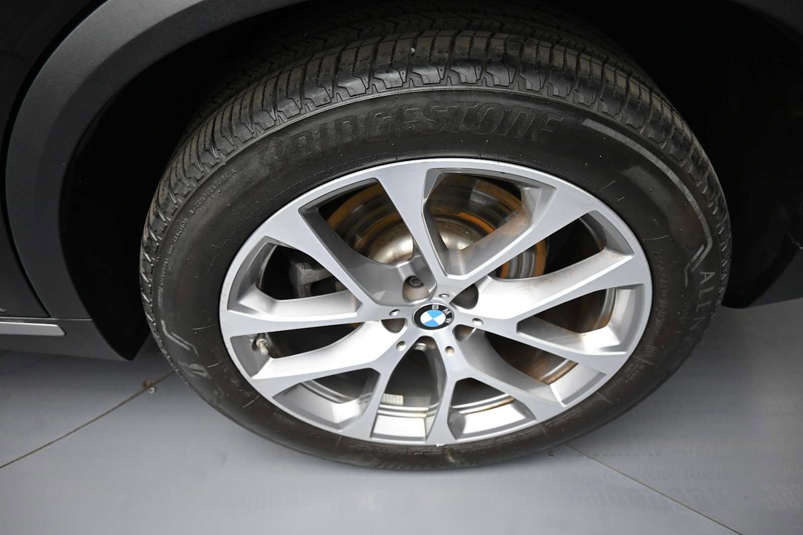 Used 2024 BMW X5 xDrive40i w/ Climate Comfort Package AWD/4WD image 14