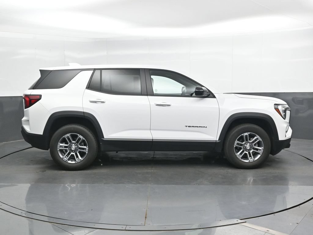 Used 2025 GMC Terrain Elevation AWD/4WD image 5