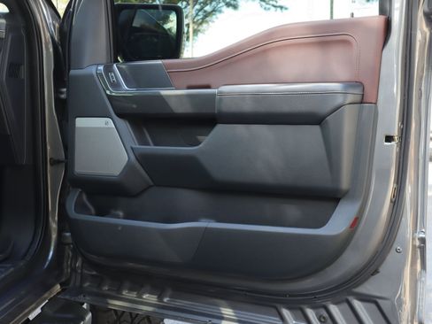 Used 2021 Ford F150 Lariat w/ Equipment Group 502A High image 28