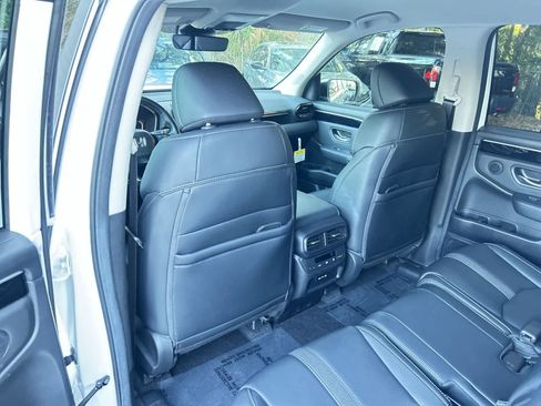 Certified 2025 Honda Pilot EX-L image 12