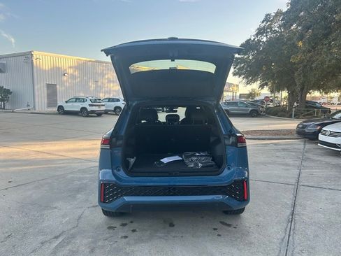 New 2026 Volkswagen Tiguan SE R-Line image 42