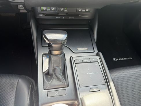 Used 2021 Lexus ES 350 w/ Premium Package FWD image 16