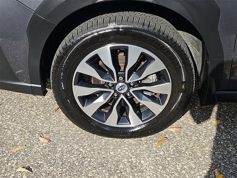 Used 2023 Subaru Outback Limited image 7