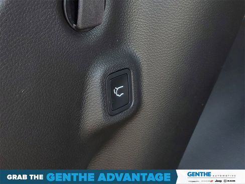 Used 2026 Jeep Compass Limited image 29