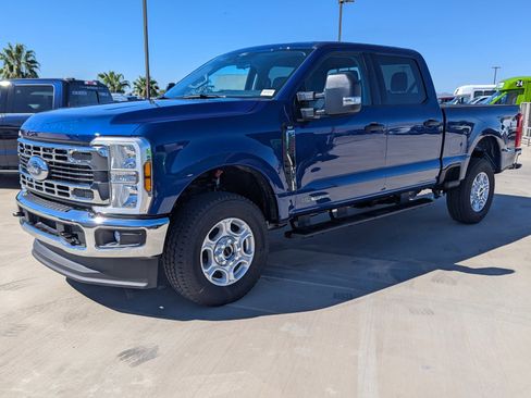 New 2026 Ford F250 XLT w/ FX4 Off-Road Package AWD/4WD image 5