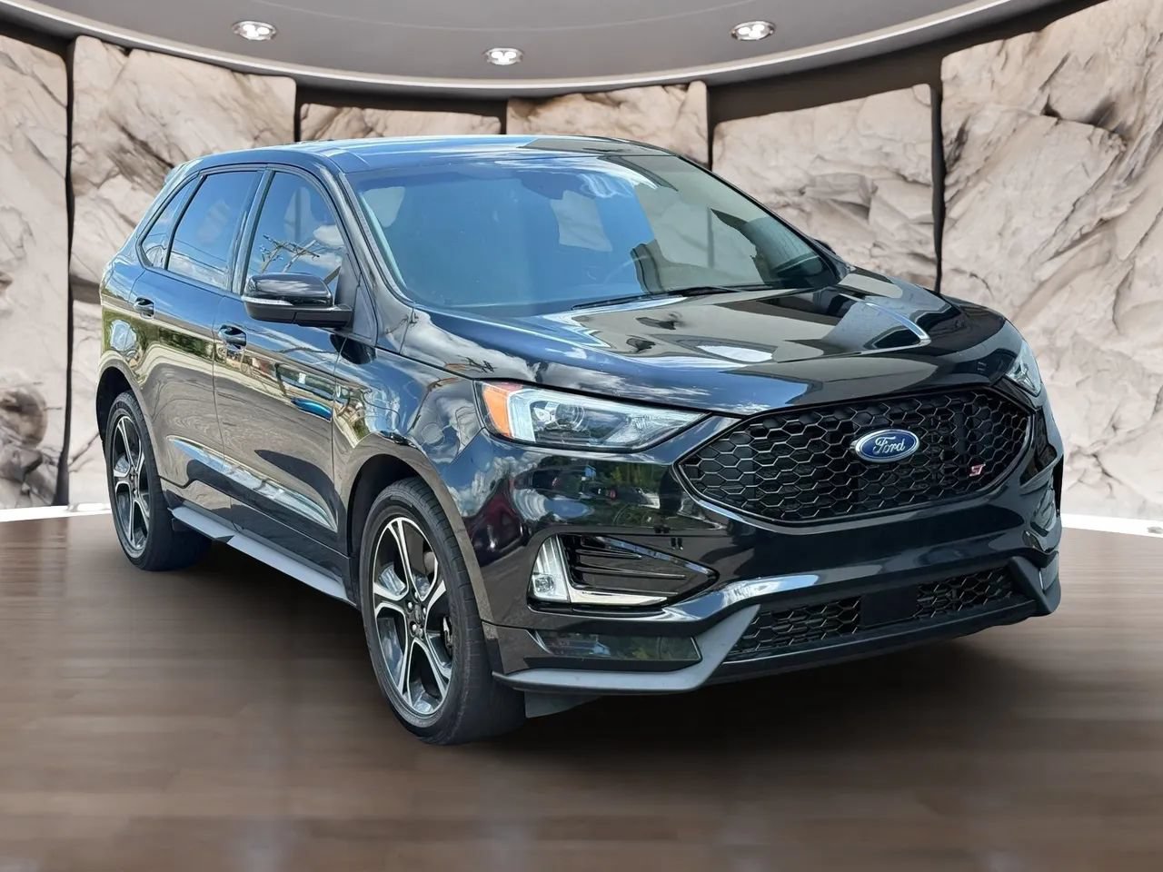 Used 2019 Ford Edge ST w/ Convenience Package AWD/4WD image 1