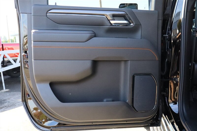 Used 2026 GMC Sierra 3500 AT4 w/ AT4 Premium Plus Package AWD/4WD image 23