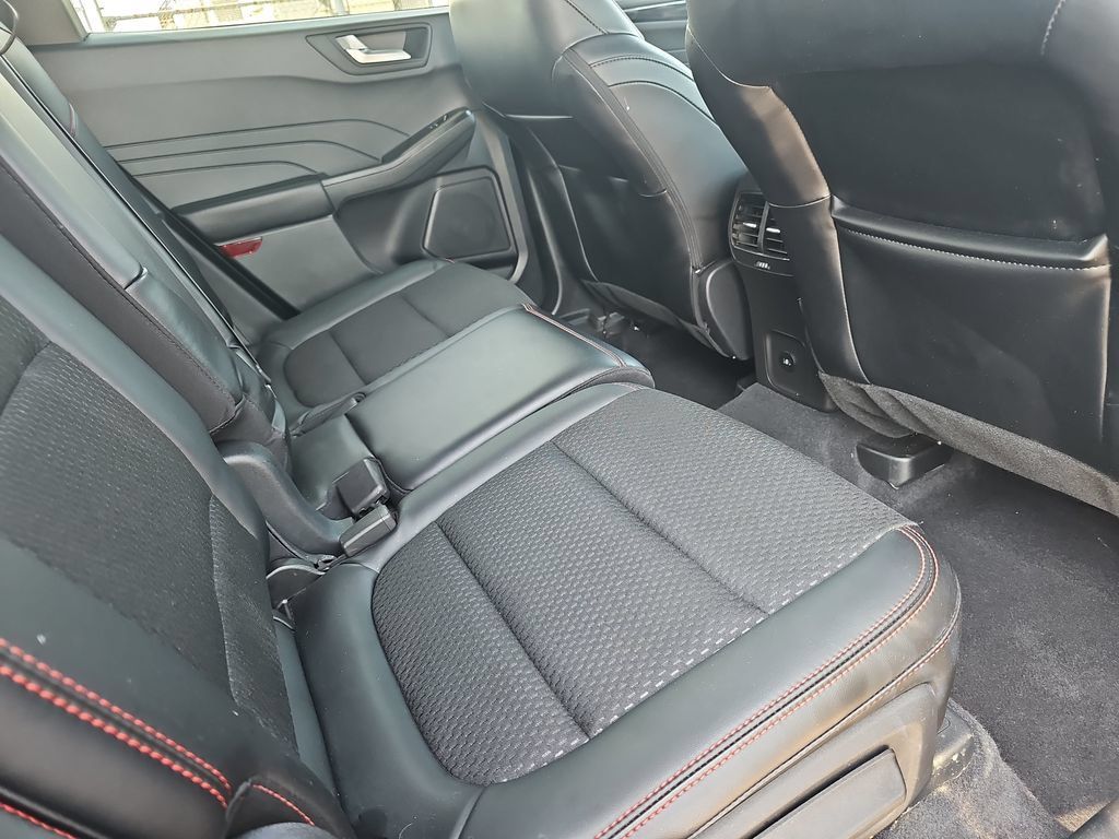 Used 2026 Ford Escape ST-Line AWD/4WD image 11