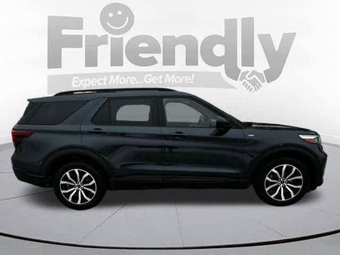 Used 2023 Ford Explorer ST-Line w/ Class IV Trailer Tow Package image 4