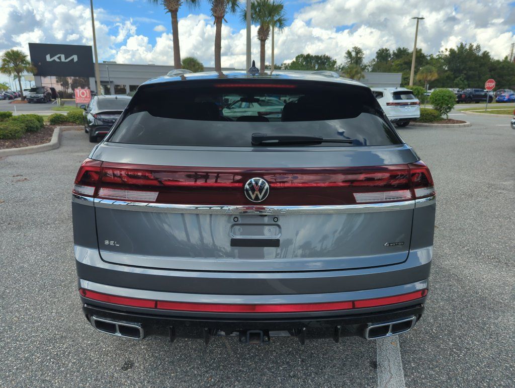 Used 2024 Volkswagen Atlas Cross Sport SEL Premium R-Line AWD/4WD image 7