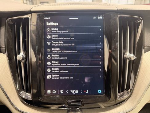 Used 2024 Volvo XC60 T8 Ultimate image 36