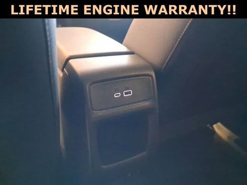 Used 2025 Chevrolet Trax LT image 24