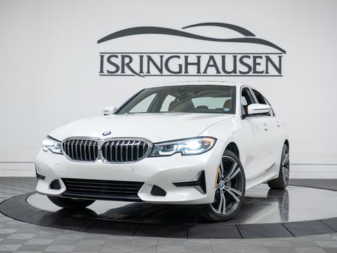 Used 2019 BMW 330i xDrive Sedan w/ Premium Package AWD/4WD image 26