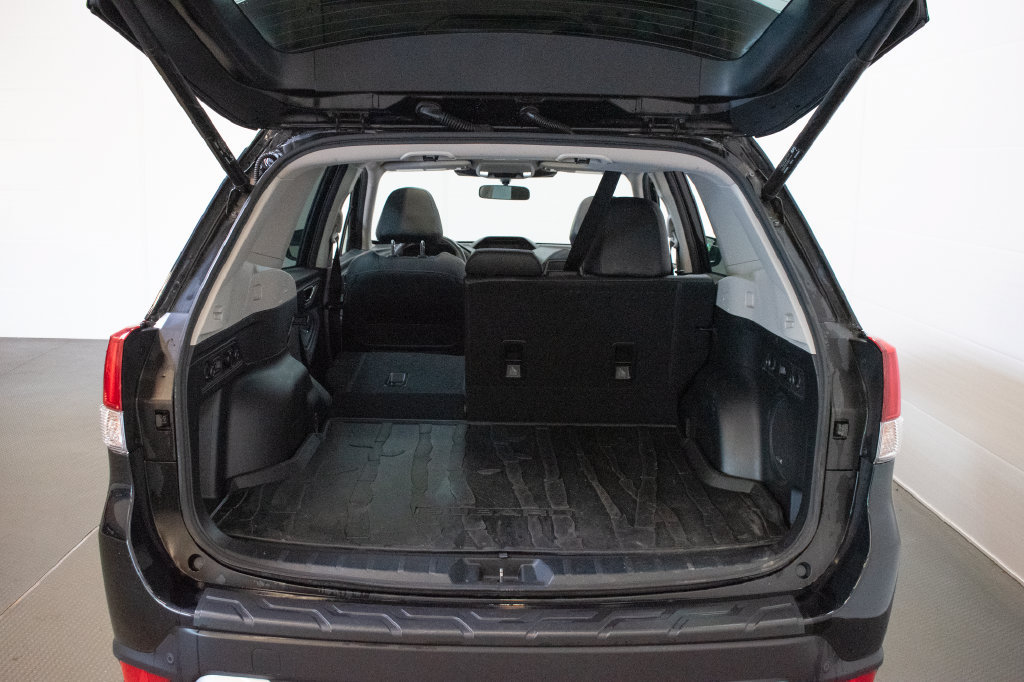 Used 2023 Subaru Forester Touring AWD/4WD image 25