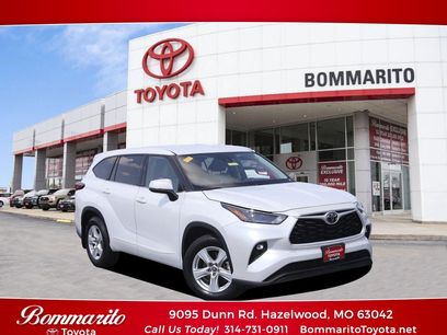 Used 2022 Toyota Highlander LE