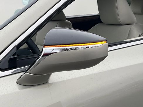 New 2025 Lexus ES 350 w/ Premium Package image 24