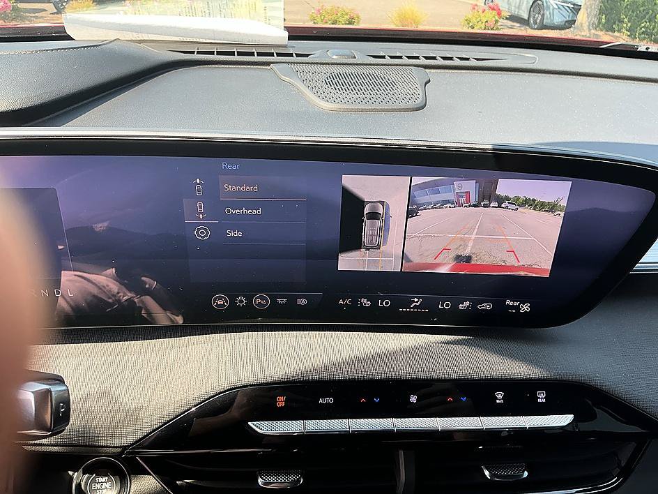 Used 2025 Buick Enclave Preferred FWD image 17