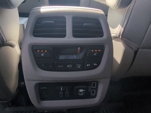 Used 2019 Honda Pilot Elite image 38