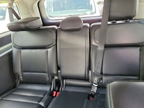 Used 2025 Ford Expedition Max Platinum AWD/4WD image 13