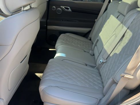 Used 2024 Genesis GV80 3.5T w/ Prestige Package AWD/4WD image 16