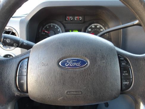 Used 2013 Ford E-350 and Econoline 350 Super Duty w/ Payload Pkg image 20
