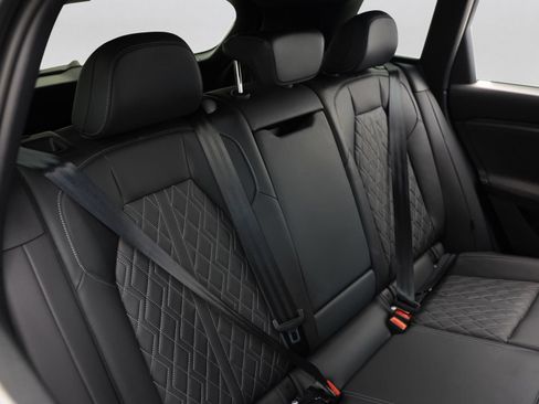 Used 2025 Audi SQ6 e-tron Prestige w/ Black Optic Package AWD/4WD image 6