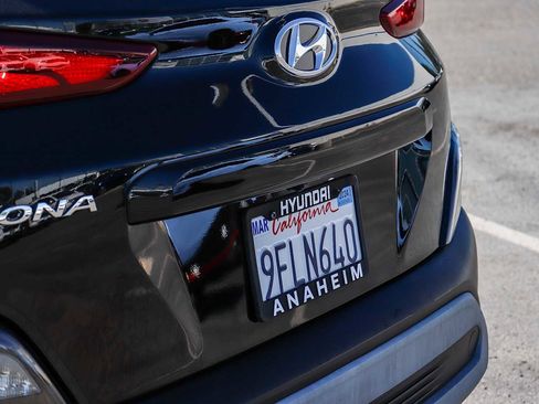 Used 2023 Hyundai Kona SEL w/ Winter Weather Package image 10