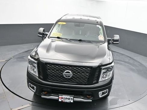 Used 2018 Nissan Titan PRO-4X w/ Pro-4x Convenience Package image 39