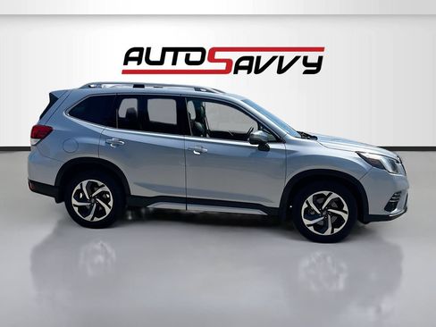 Used 2023 Subaru Forester Touring AWD/4WD image 8