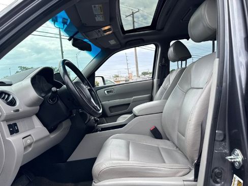 Used 2014 Honda Pilot Touring image 19