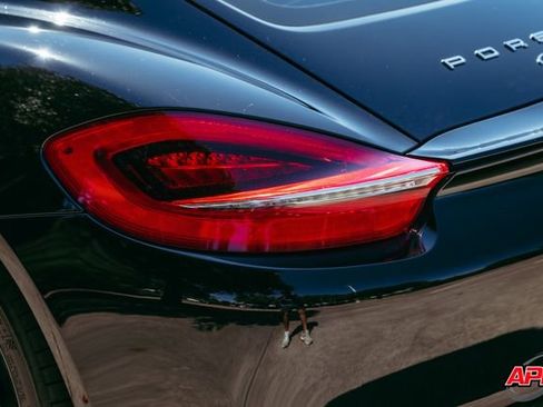 Used 2016 Porsche Cayman image 47
