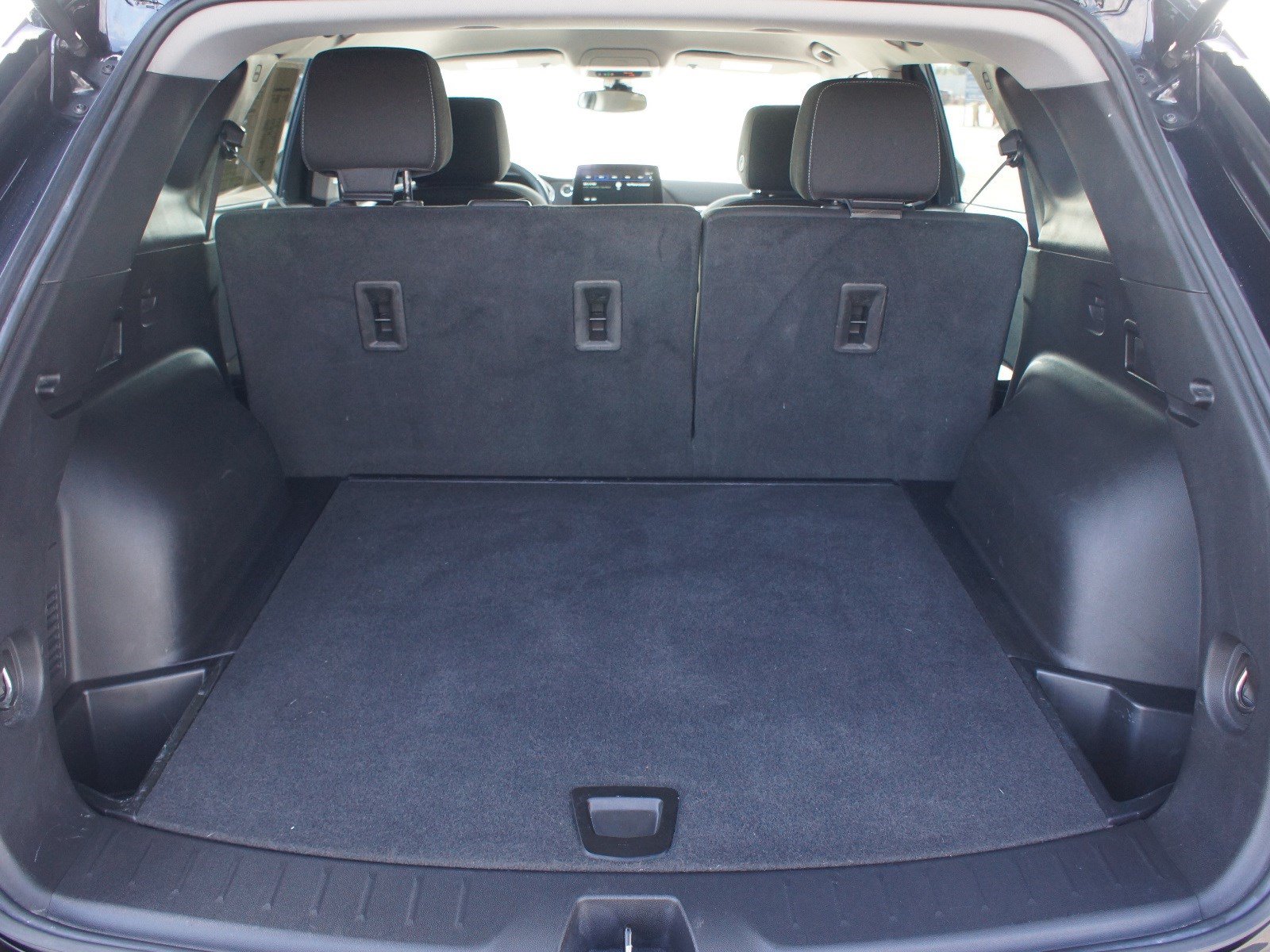 Used 2025 Chevrolet Blazer LT FWD image 16