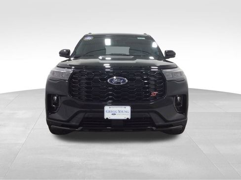New 2026 Ford Explorer ST image 6