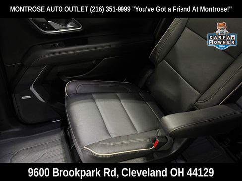 Used 2023 GMC Yukon XL SLT w/ SLT Premium Package image 31