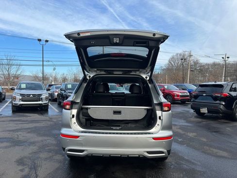 Used 2024 Mitsubishi Outlander SE image 20