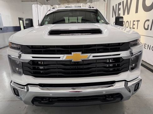 New 2026 Chevrolet Silverado 3500 LT w/ Safety Package AWD/4WD image 41