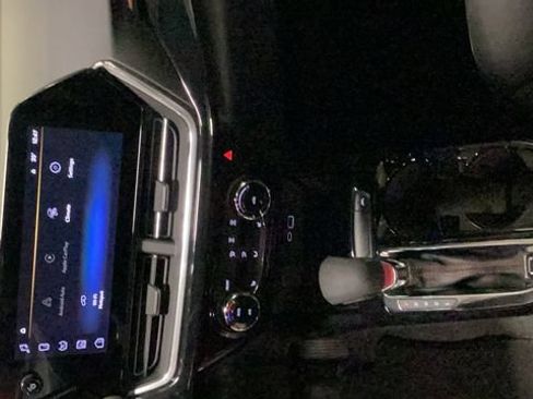 New 2026 Chevrolet Trax RS w/ Sunroof Package FWD image 15
