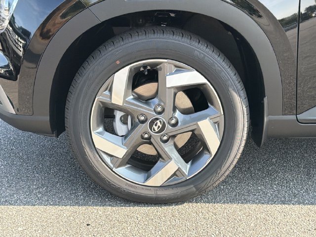 New 2026 Hyundai Venue SEL FWD image 13