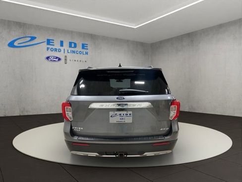 Certified 2021 Ford Explorer XLT w/ Equipment Group 202A AWD/4WD image 9