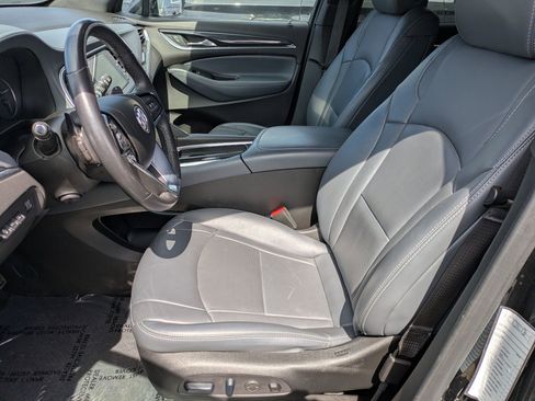 Used 2024 Buick Enclave Premium image 16