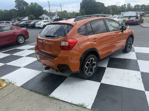 Used 2014 Subaru Crosstrek 2.0i Limited AWD/4WD image 6