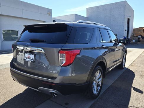 Used 2023 Ford Explorer Limited image 5
