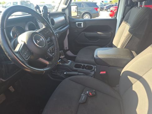 Used 2022 Jeep Wrangler Unlimited Sport AWD/4WD image 5