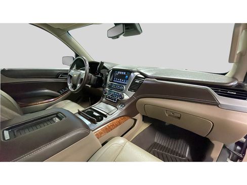 Used 2017 Chevrolet Suburban Premier w/ Max Trailering Package AWD/4WD image 20
