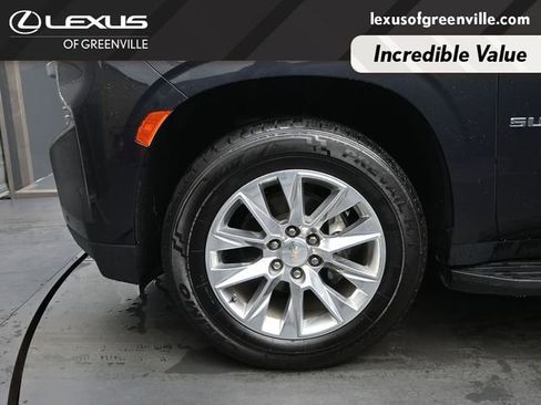 Used 2023 Chevrolet Suburban Premier image 9