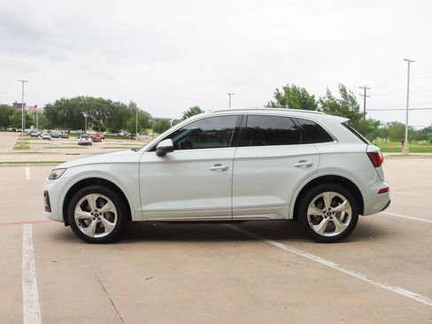 Used 2021 Audi Q5 2.0T Premium Plus w/ Premium Plus Package AWD/4WD image 4