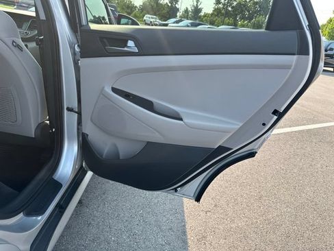 Used 2017 Hyundai Tucson SE w/ SE Popular Package 02 FWD image 22